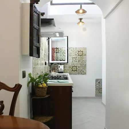 Centro Storico Da Nonna Maria ☆☆☆☆☆ 아파트